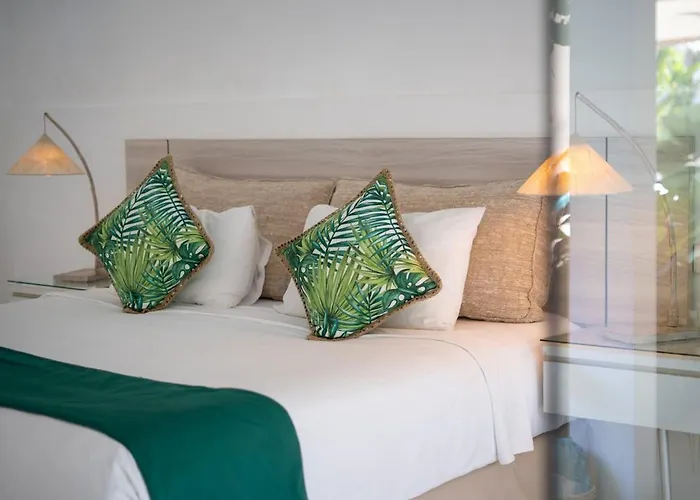 Villa 888 Eat Shop Play - 3br Private Pool Oberoi Seminyak