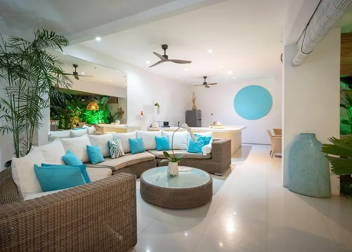 Villa 888 Eat Shop Play - 3br Private Pool Oberoi